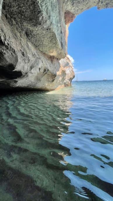 Villetta Vicino Al Mare Con Veranda Calasetta Exterior photo